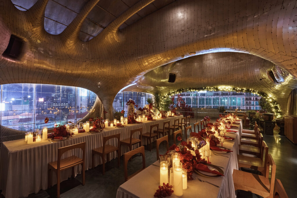 xu hướng màu sắc trong tiệc cưới 2026 tại Smith's kitchen & bar
