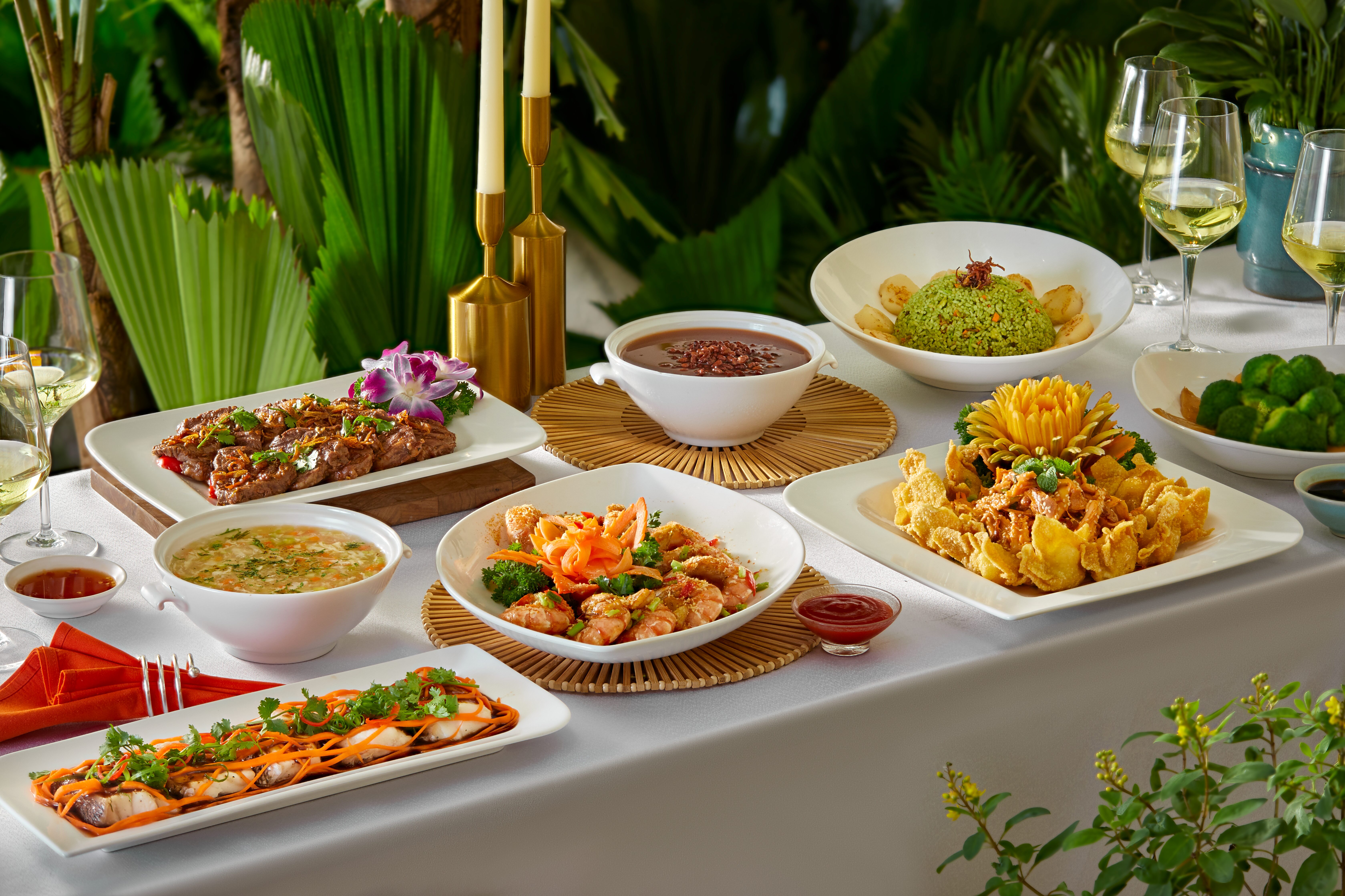 Tiệc Cuối Năm Nên Tổ Chức Buffet Hay Set Menu
