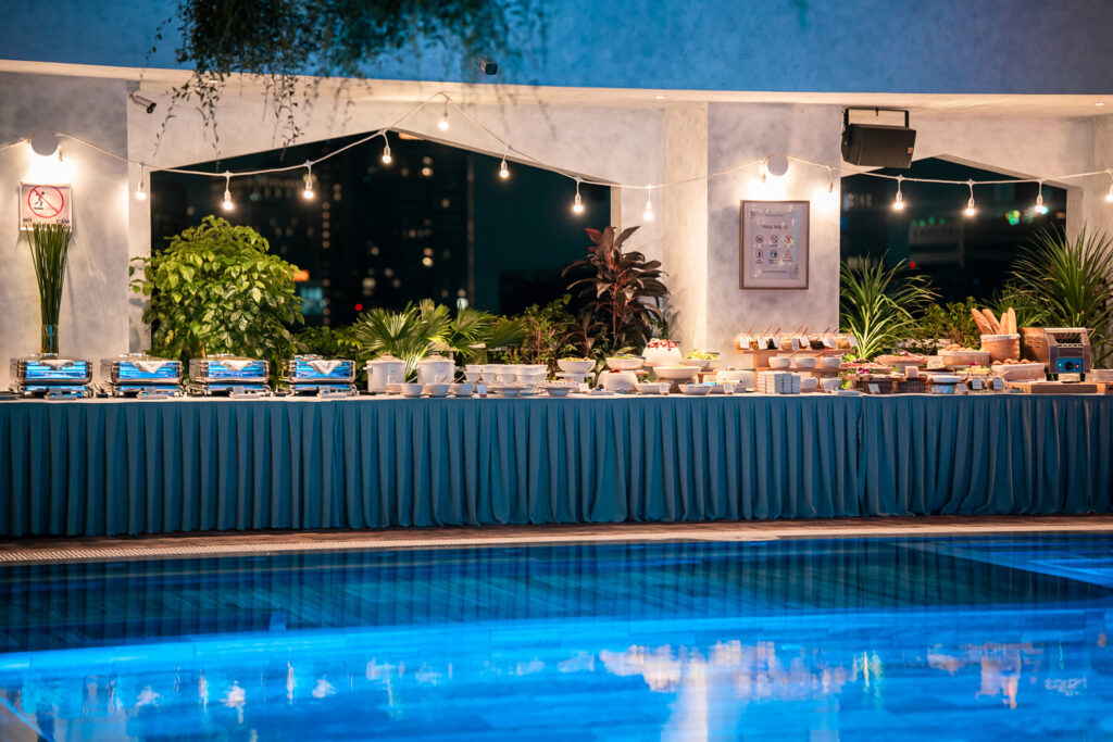 Tiệc cuối năm với buffet
